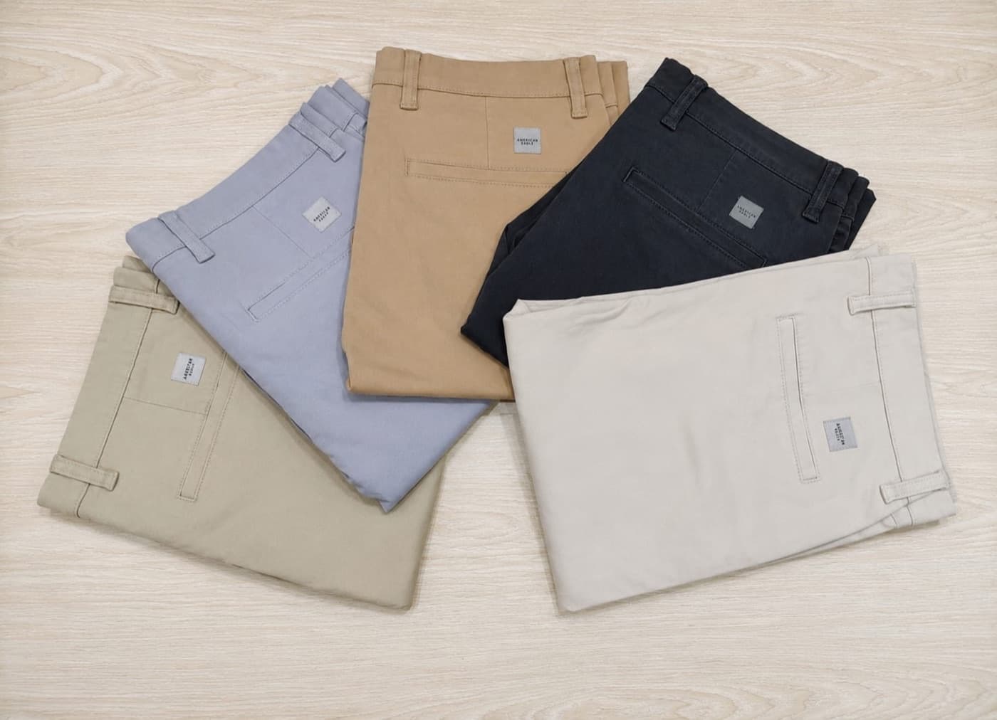 The full American Eagle Everyday Twill colour range